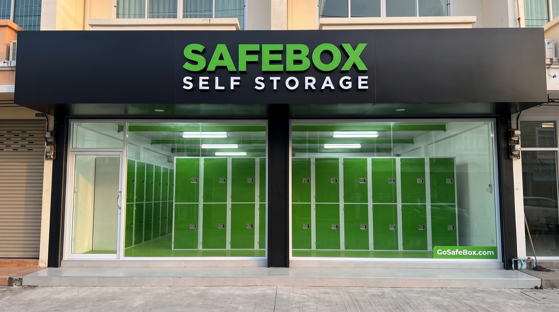 Black sign, glass front